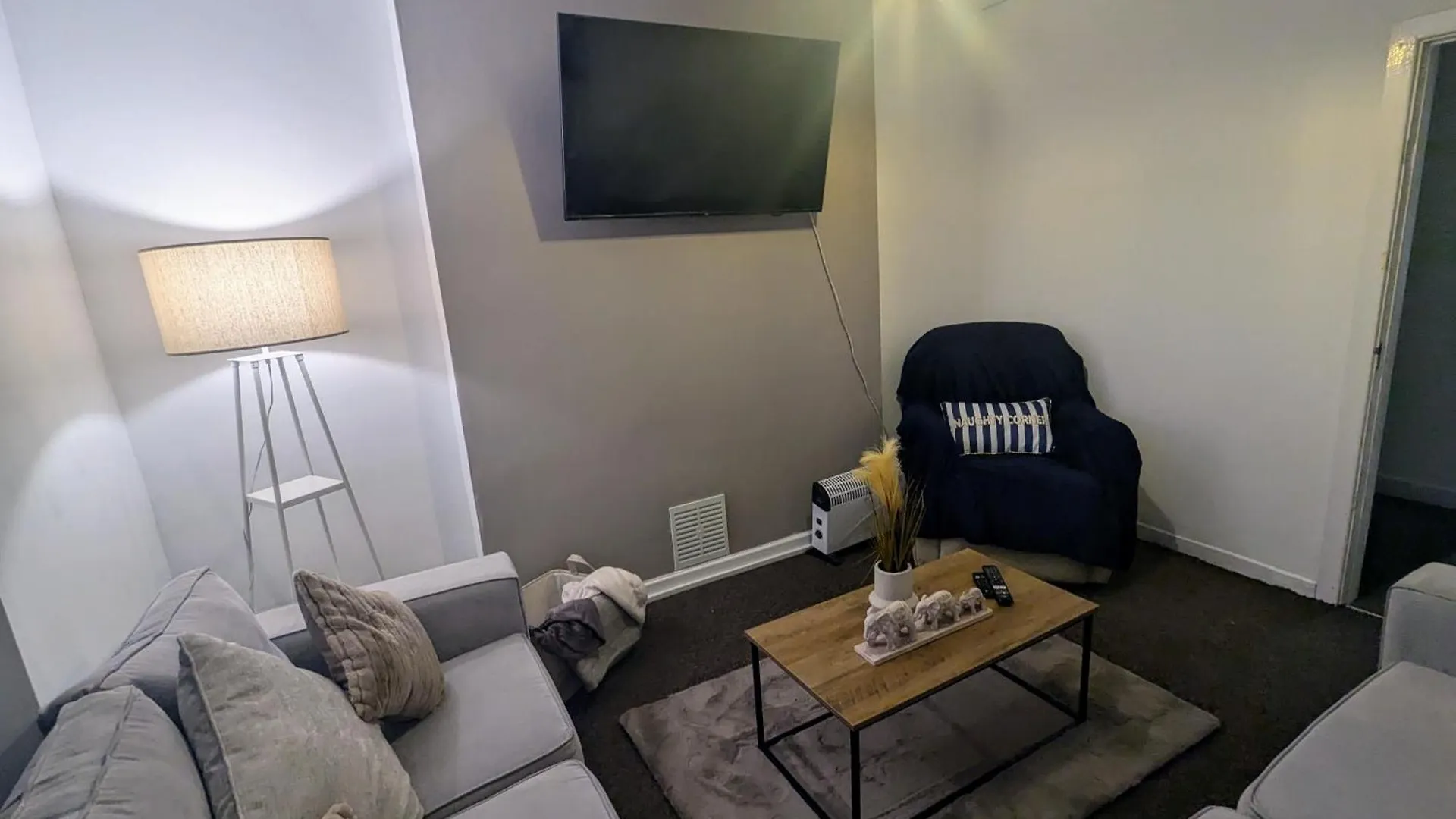 Boho Bliss Apartment Swansea